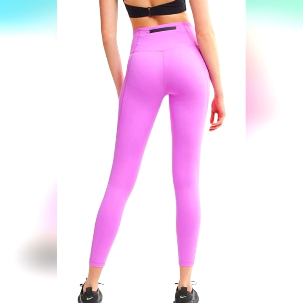 ALL ACCESS- Ultra High Rise Utility Pocket Legging in Future & Black. Size XS‎ - Picture 3 of 11